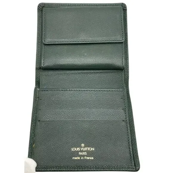 Louis Vuitton Taiga Green3 Cult Card Wallet W/ Dust Bag